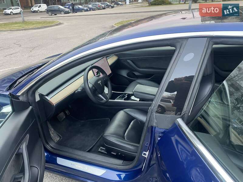 Седан Tesla Model 3 2019 в Рівному фото 10 Седан Tesla Model 3 2019 в Рівному