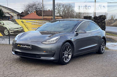 AUTO.RIA Tesla