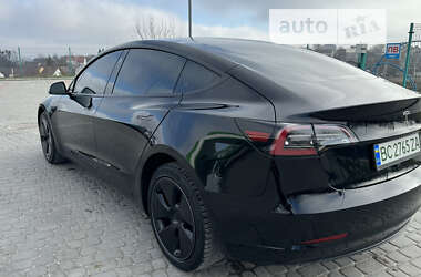 Седан Tesla Model 3 2022 в Золочеве
