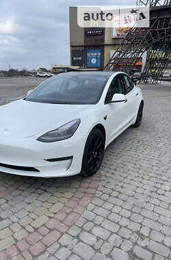 Седан Tesla Model 3 2023 в Харькове