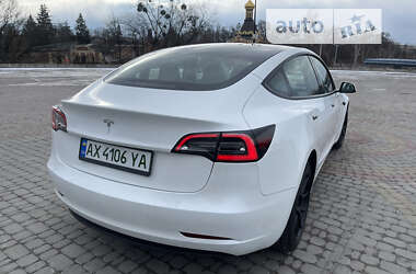 Седан Tesla Model 3 2023 в Харкові