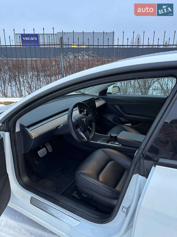 Седан Tesla Model 3 2020 в Києві фото 11 Седан Tesla Model 3 2020 в Києві