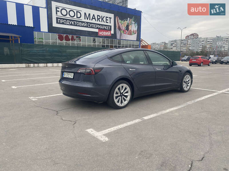 Седан Tesla Model 3 2023 в Дніпрі