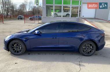 Седан Tesla Model 3 2022 в Кропивницькому