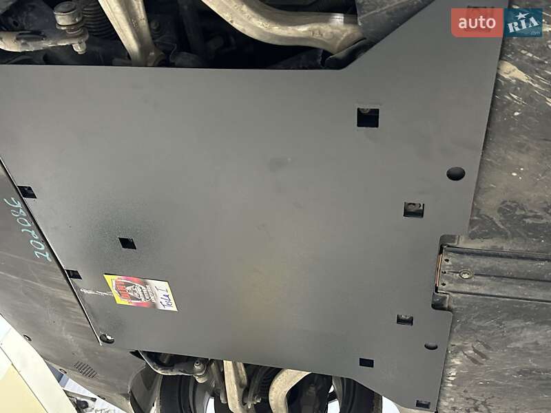 Седан Tesla Model 3 2018 в Львові