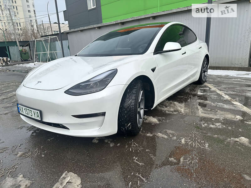 Седан Tesla Model 3 2022 в Харькове