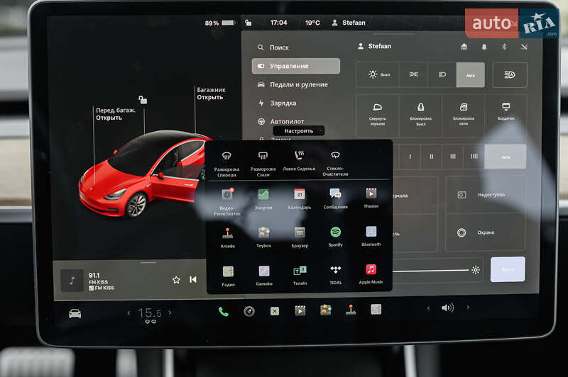 Седан Tesla Model 3 2019 в Львове
