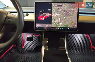 Седан Tesla Model 3 2018 в Борисполе