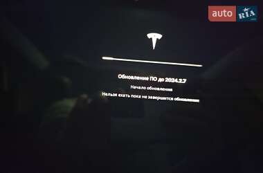Седан Tesla Model 3 2018 в Борисполе