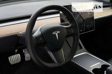 Седан Tesla Model 3 2021 в Рівному