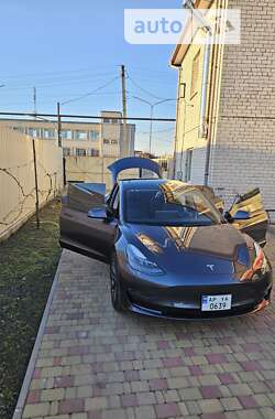 Седан Tesla Model 3 2022 в Дніпрі