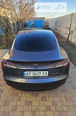 Седан Tesla Model 3 2022 в Дніпрі