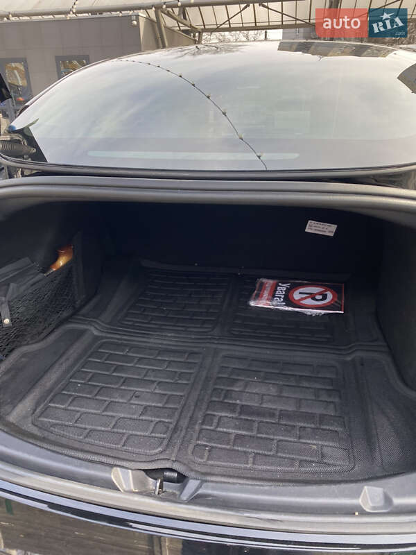 Седан Tesla Model 3 2021 в Дніпрі фото 9 Седан Tesla Model 3 2021 в Дніпрі