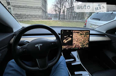 Седан Tesla Model 3 2018 в 