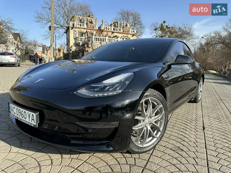 Tesla Model 3