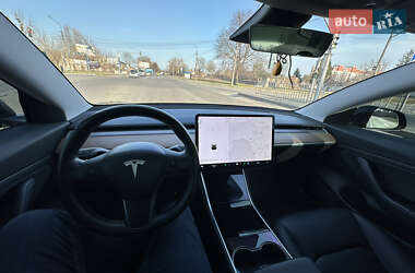Седан Tesla Model 3 2019 в Луцке