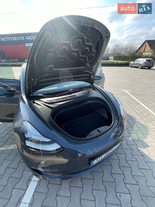 Седан Tesla Model 3 2018 в Вінниці фото 3 Седан Tesla Model 3 2018 в Вінниці