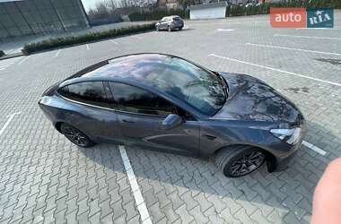 Седан Tesla Model 3 2018 в Виннице