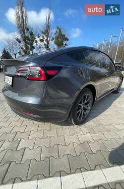 Седан Tesla Model 3 2018 в Виннице