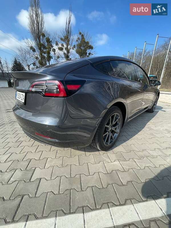 Седан Tesla Model 3 2018 в Вінниці