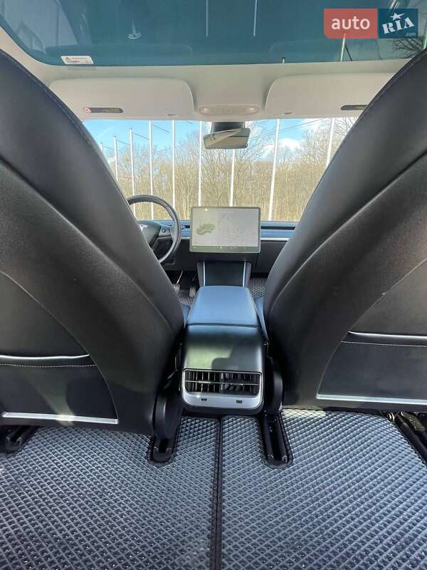 Седан Tesla Model 3 2018 в Вінниці фото 27 Седан Tesla Model 3 2018 в Вінниці
