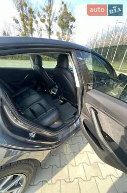 Седан Tesla Model 3 2018 в 