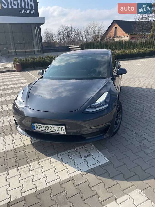 Седан Tesla Model 3 2018 в Вінниці фото 50 Седан Tesla Model 3 2018 в Вінниці