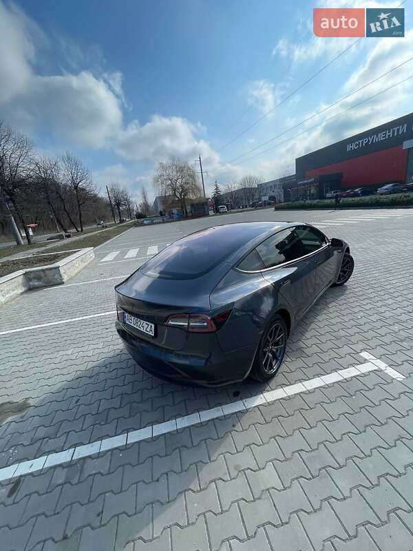 Седан Tesla Model 3 2018 в Вінниці