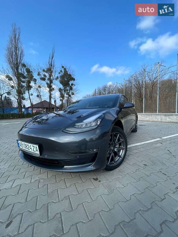 Седан Tesla Model 3 2018 в Вінниці фото 66 Седан Tesla Model 3 2018 в Вінниці