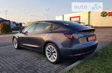 Седан Tesla Model 3 2021 в Тячеве