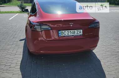 Седан Tesla Model 3 2018 в Трускавці