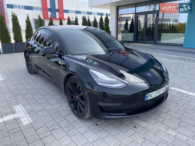 Tesla Model 3 2018