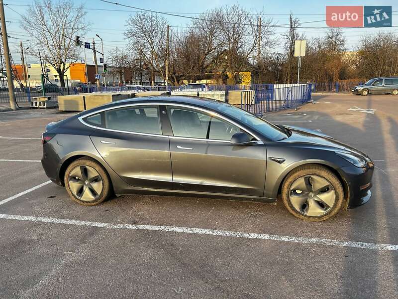 Седан Tesla Model 3 2018 в Житомире