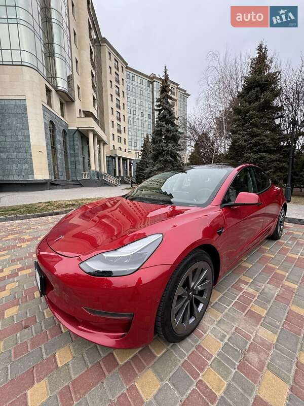 Седан Tesla Model 3 2022 в Одесі
