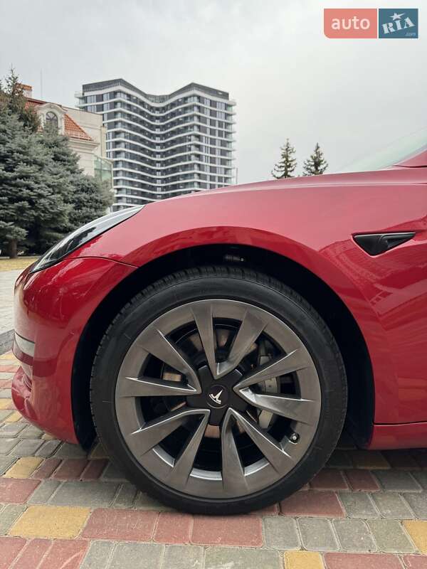 Седан Tesla Model 3 2022 в Одесі