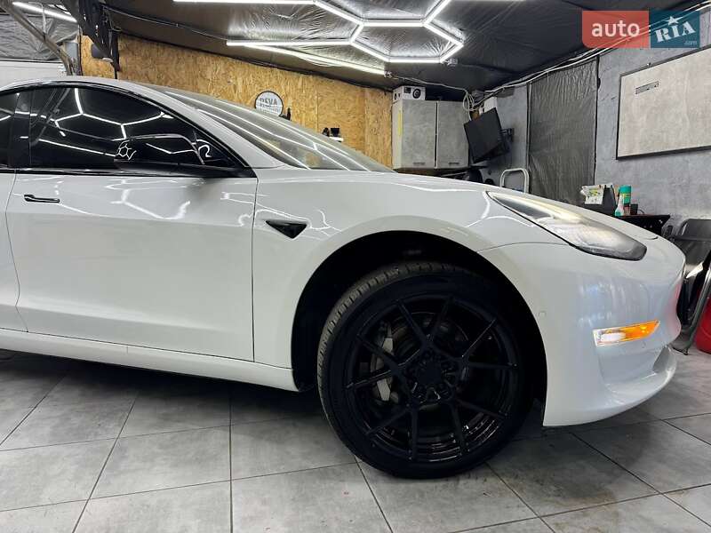 Седан Tesla Model 3 2018 в Днепре фото 5 Седан Tesla Model 3 2018 в Днепре