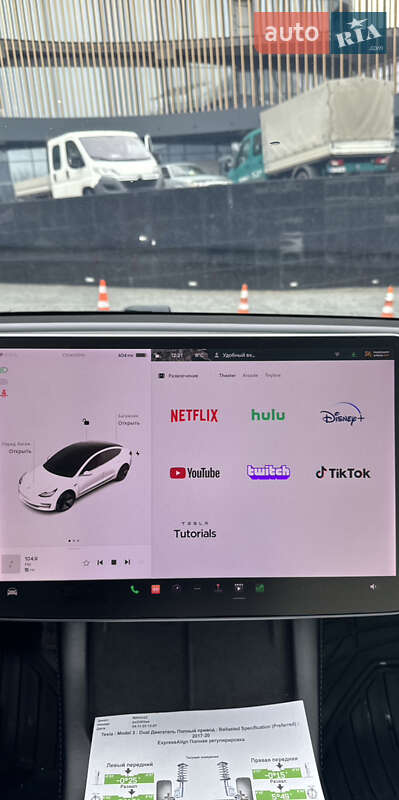Седан Tesla Model 3 2019 в Одесі