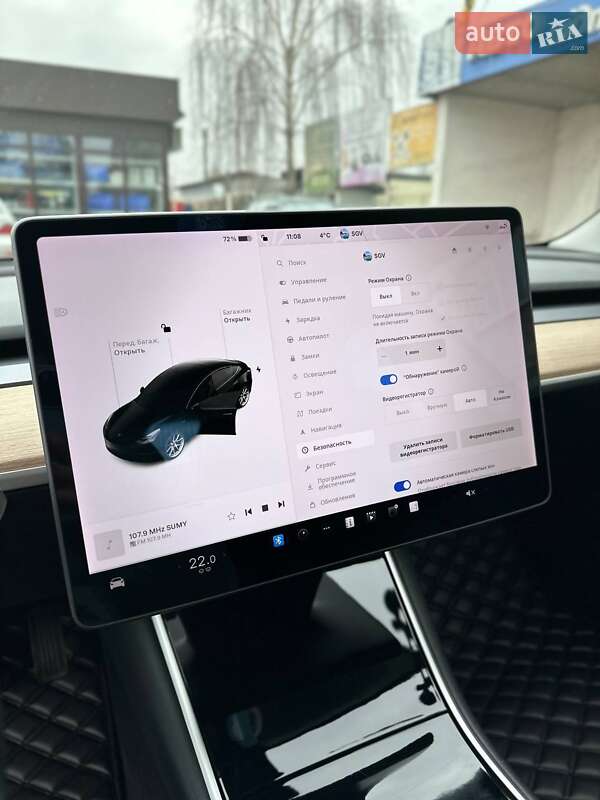 Седан Tesla Model 3 2019 в Сумах