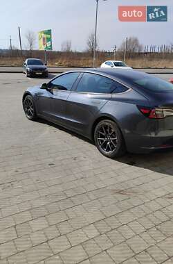 Седан Tesla Model 3 2018 в 