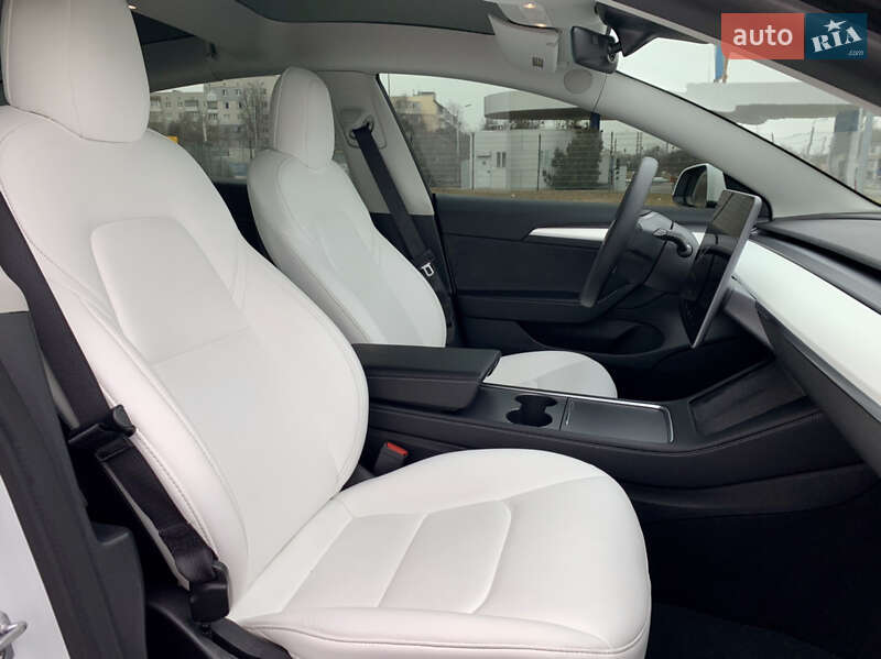 Седан Tesla Model 3 2021 в Харкові
