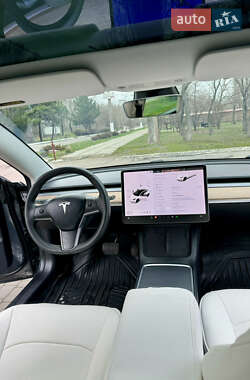 Седан Tesla Model 3 2019 в Одессе