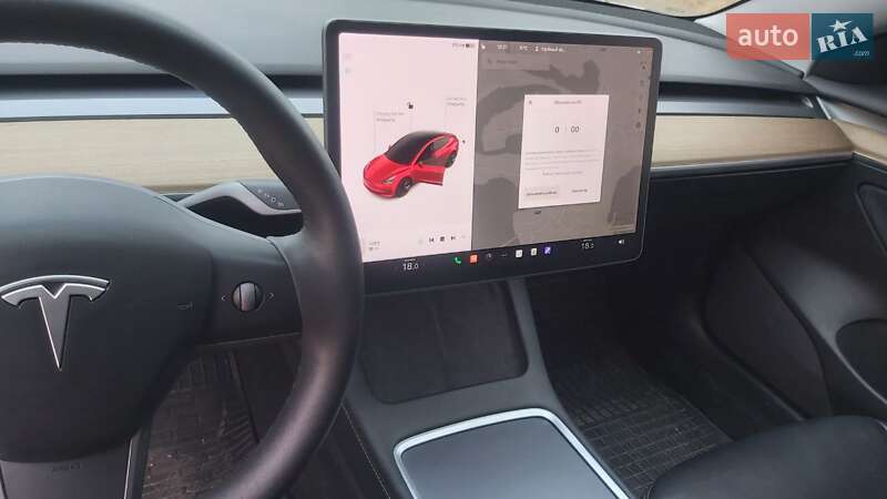 Седан Tesla Model 3 2021 в Миколаєві