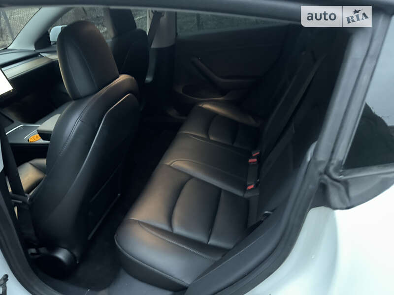 Седан Tesla Model 3 2022 в Полтаве
