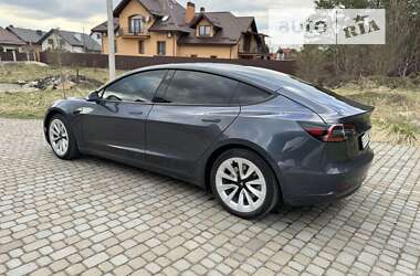 Седан Tesla Model 3 2022 в Львові