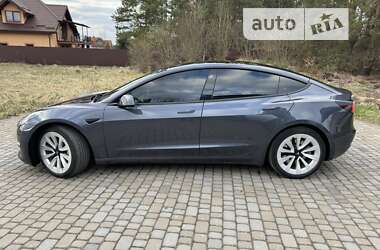 Седан Tesla Model 3 2022 в Львові