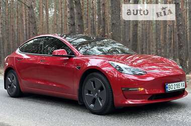 Седан Tesla Model 3 2022 в Києві