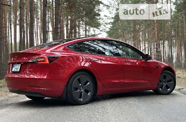 Седан Tesla Model 3 2022 в Києві