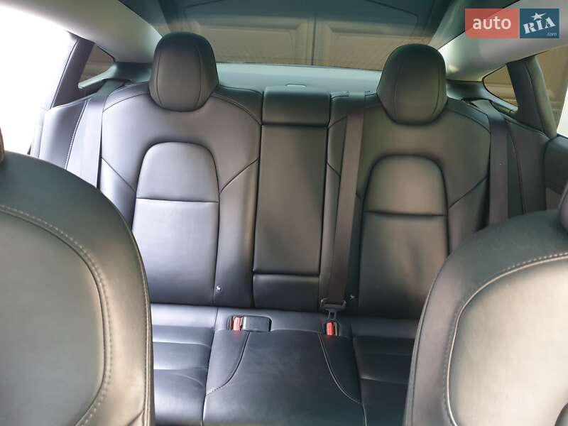 Седан Tesla Model 3 2018 в Харькове