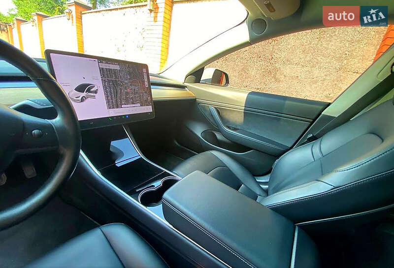 Седан Tesla Model 3 2018 в Чернівцях фото 7 Седан Tesla Model 3 2018 в Чернівцях