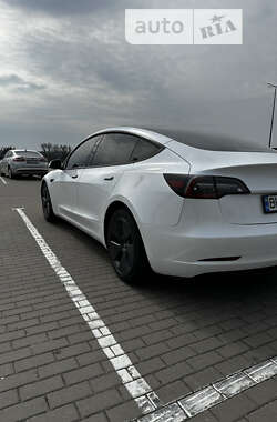 Седан Tesla Model 3 2021 в Виннице